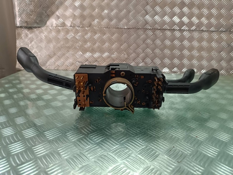 Recambio de mando luces para audi 100 berlina (c4) europa referencia OEM IAM 443953513LFKZ KLS201934 