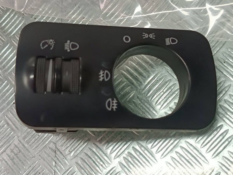 Recambio de interruptor para seat leon (1m1) signo referencia OEM IAM 6L0919094B  ALTURA FAROS