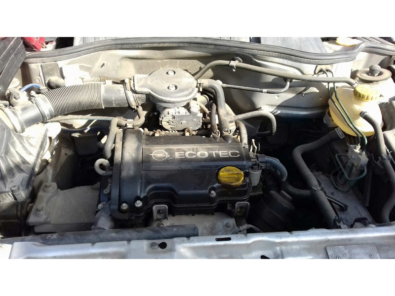 opel corsa c del año 2001