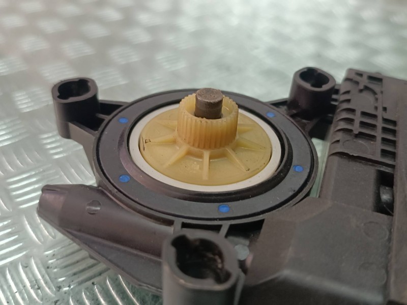 Recambio de motor elevalunas delantero derecho para citroen c4 picasso sx referencia OEM IAM 9674032680 400962F 