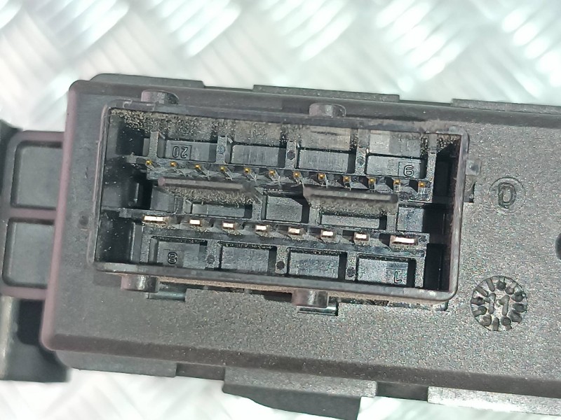 Recambio de motor elevalunas delantero derecho para citroen c4 picasso sx referencia OEM IAM 9674032680 400962F 