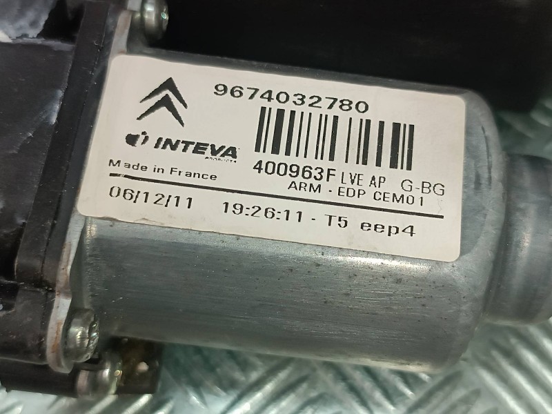 Recambio de motor elevalunas delantero izquierdo para citroen c4 picasso sx referencia OEM IAM 9674032780 400963F 