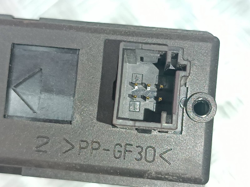 Recambio de motor elevalunas delantero izquierdo para citroen c4 picasso sx referencia OEM IAM 9674032780 400963F 