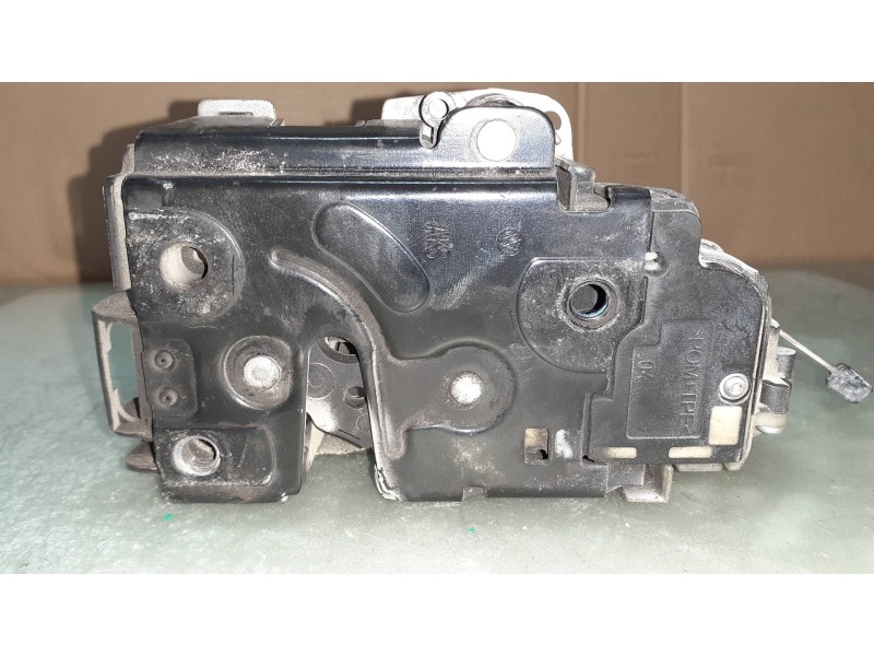 Recambio de cerradura puerta delantera izquierda para skoda octavia berlina (1z3) tour referencia OEM IAM 3B1837015AP 3B1837015 