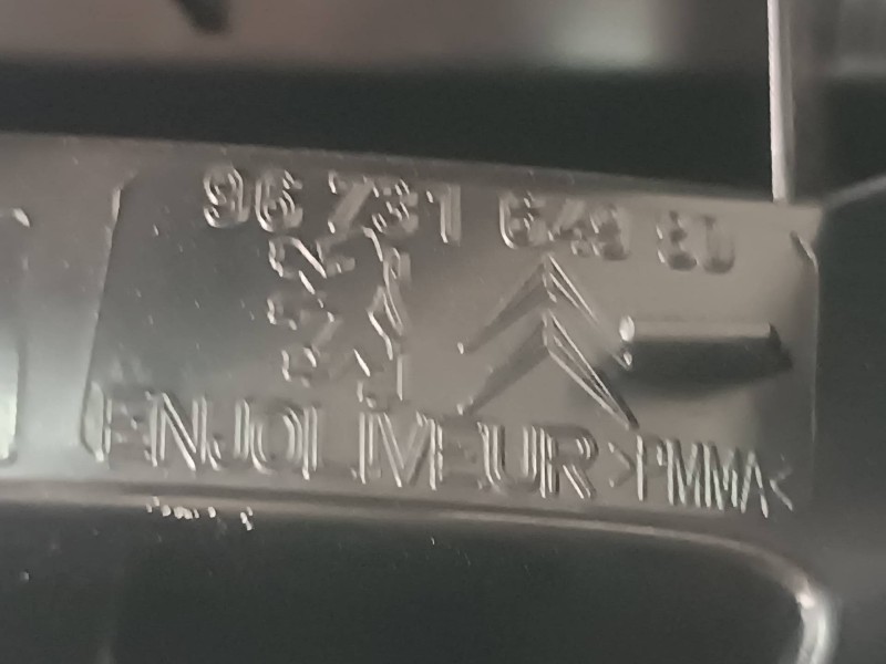 Recambio de piloto trasero derecho interior para citroen c4 picasso sx referencia OEM IAM 9673164980  