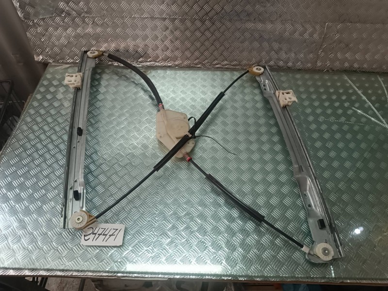 Recambio de elevalunas delantero derecho para citroen c4 picasso sx referencia OEM IAM 9682493680  ELECTRICO