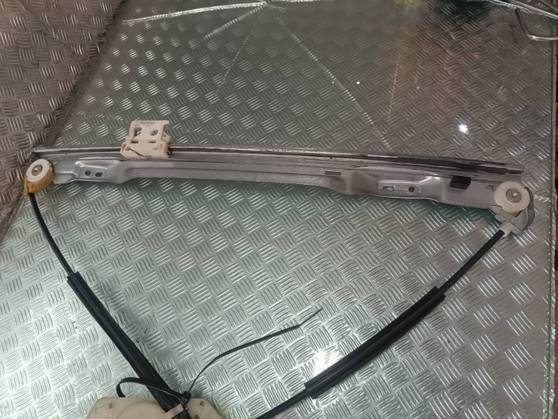 Recambio de elevalunas delantero derecho para citroen c4 picasso sx referencia OEM IAM 9682493680  ELECTRICO