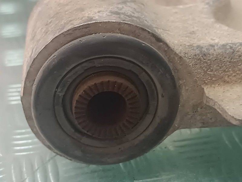 Recambio de brazo suspension inferior delantero izquierdo para opel insignia berlina edition referencia OEM IAM 0131221  