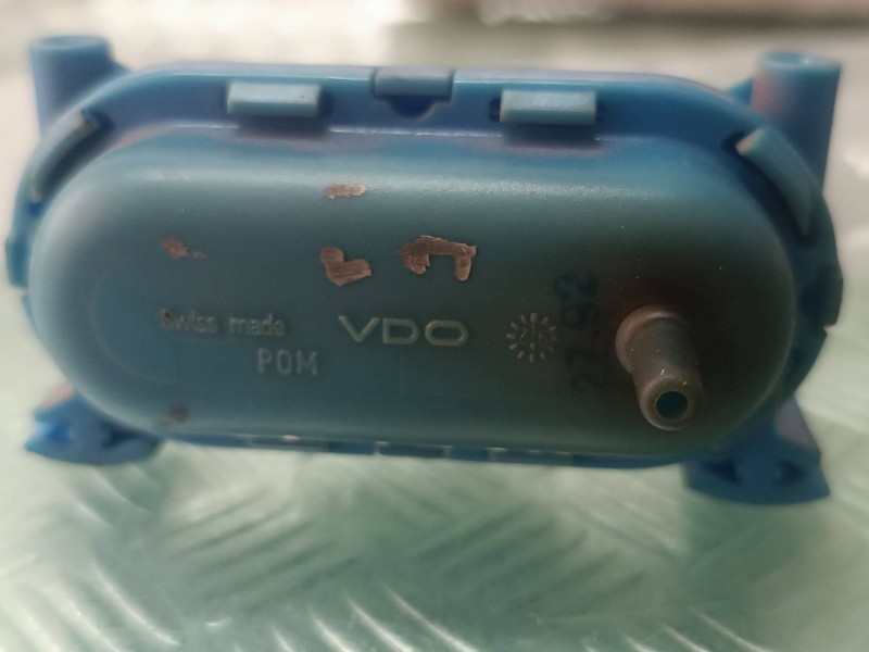 Recambio de bomba cierre centralizado para audi 100 berlina (c4) básico referencia OEM IAM 4A0862153A  VDO