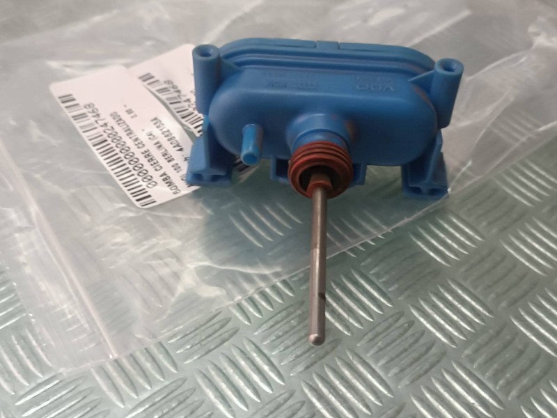 Recambio de bomba cierre centralizado para audi 100 berlina (c4) básico referencia OEM IAM 4A0862153A  VDO