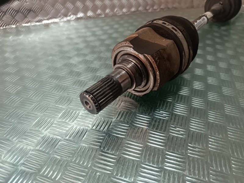 Recambio de transmision delantera izquierda para hyundai i20 classic referencia OEM IAM 49500C8000  