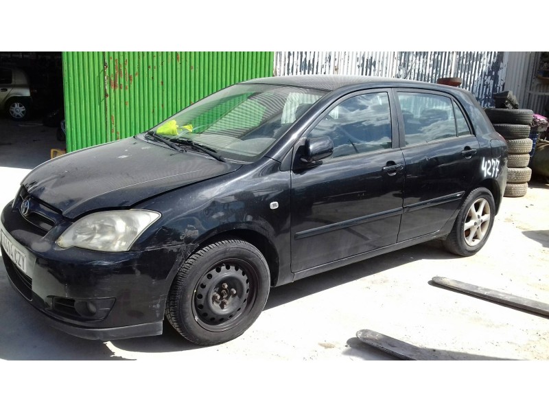 toyota corolla (e12) del año 2004