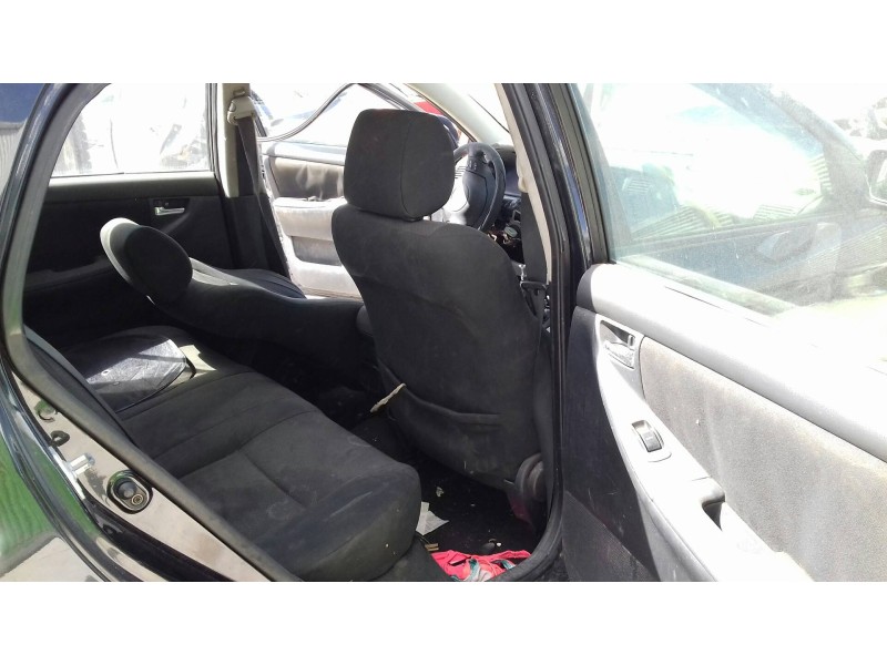 toyota corolla (e12) del año 2004