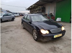 mercedes-benz clase c (w203) berlina del año 2004