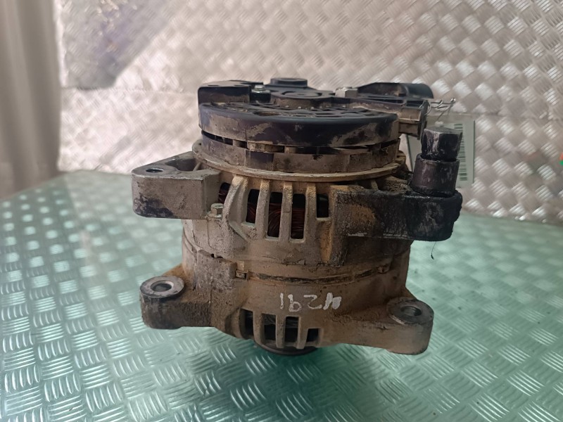 Recambio de alternador para citroen c3 1.4 hdi sx plus referencia OEM IAM 8EL011710661 HELLA 150A