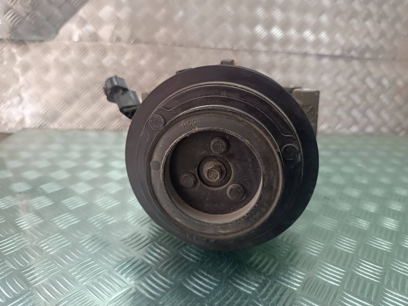 Recambio de compresor aire acondicionado para hyundai i20 classic referencia OEM IAM F500KP8AA03 KP8AA03 