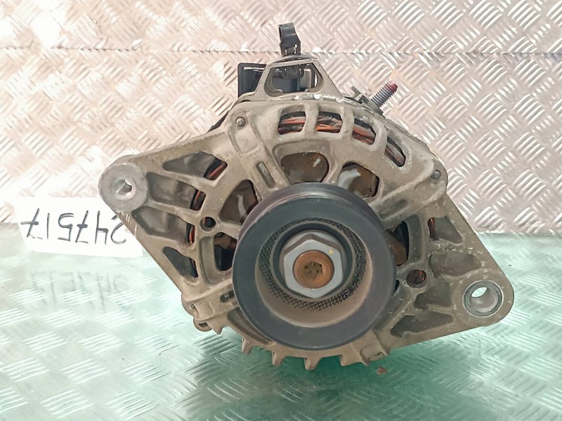 Recambio de alternador para hyundai i20 classic referencia OEM IAM 2606900 3730003300 70A