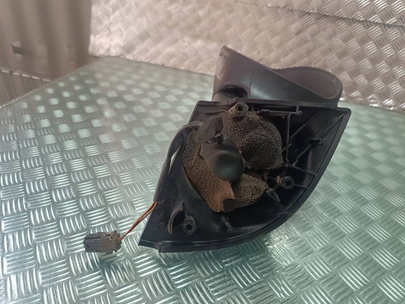 Recambio de retrovisor izquierdo para citroen c3 1.4 hdi sx plus referencia OEM IAM 12363500  ELECTRICO