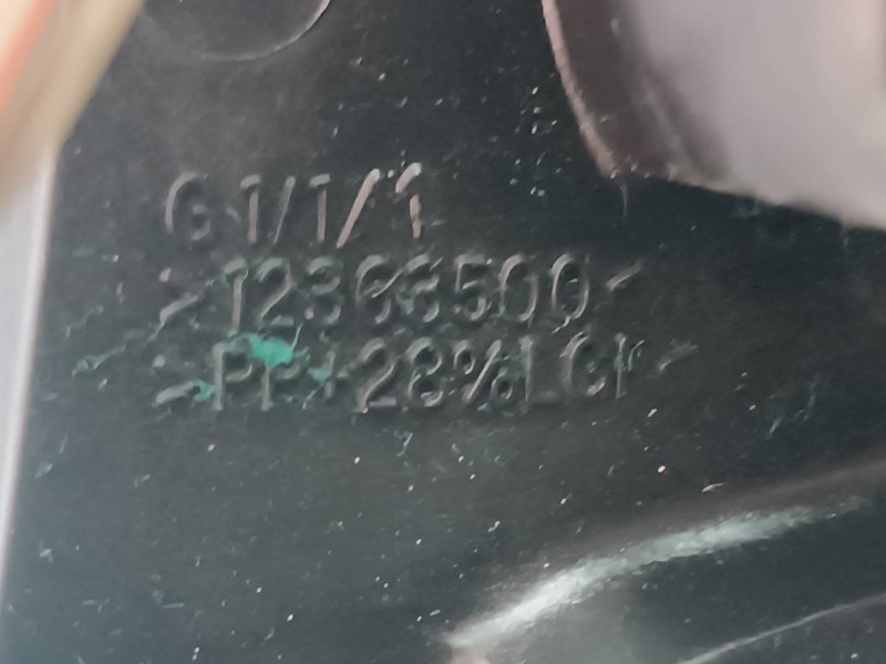 Recambio de retrovisor izquierdo para citroen c3 1.4 hdi sx plus referencia OEM IAM 12363500  ELECTRICO