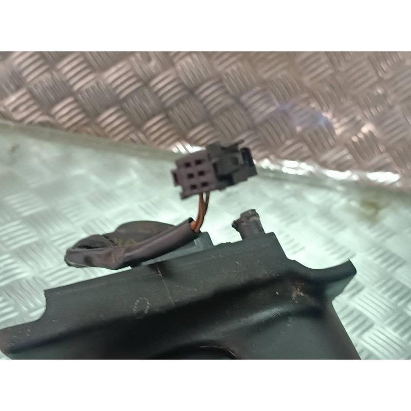 Recambio de retrovisor izquierdo para citroen c3 1.4 hdi sx plus referencia OEM IAM 12363500  ELECTRICO