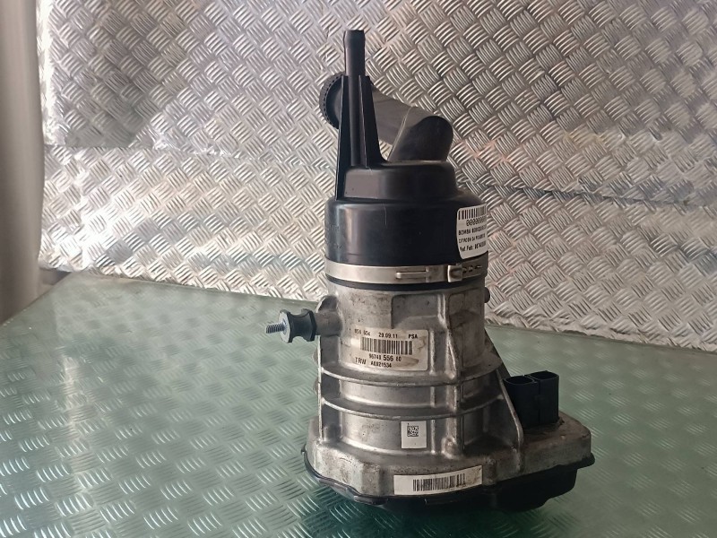 Recambio de bomba servodireccion para citroen c4 picasso sx referencia OEM IAM 9674055680 0970085005094 TRW