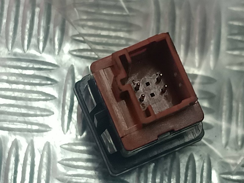 Recambio de interruptor para citroen c4 picasso sx referencia OEM IAM 96530658XT CONECTOR 4 PINES COMBUSTIBLE