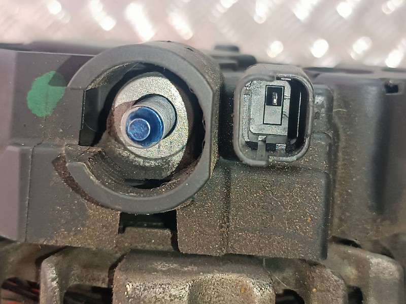 Recambio de alternador para citroen c4 picasso sx referencia OEM IAM 9666997980 CL15 VALEO