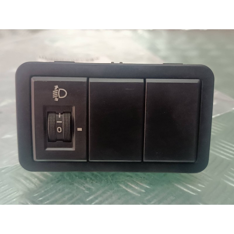 Recambio de interruptor para hyundai i20 classic referencia OEM IAM 751U00080 211000245 ALTURA LUCES