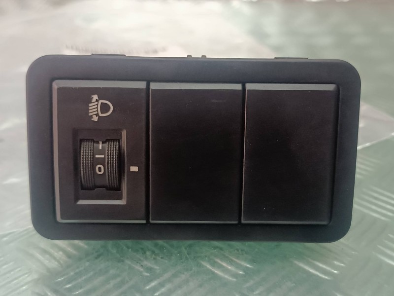Recambio de interruptor para hyundai i20 classic referencia OEM IAM 751U00080 211000245 ALTURA LUCES