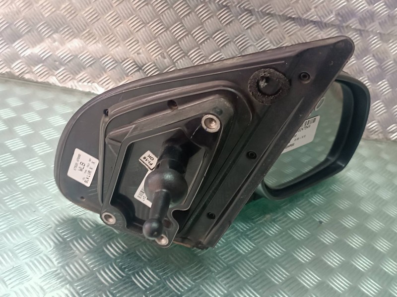 Recambio de retrovisor derecho para hyundai i20 classic referencia OEM IAM 876204P000  MANUAL
