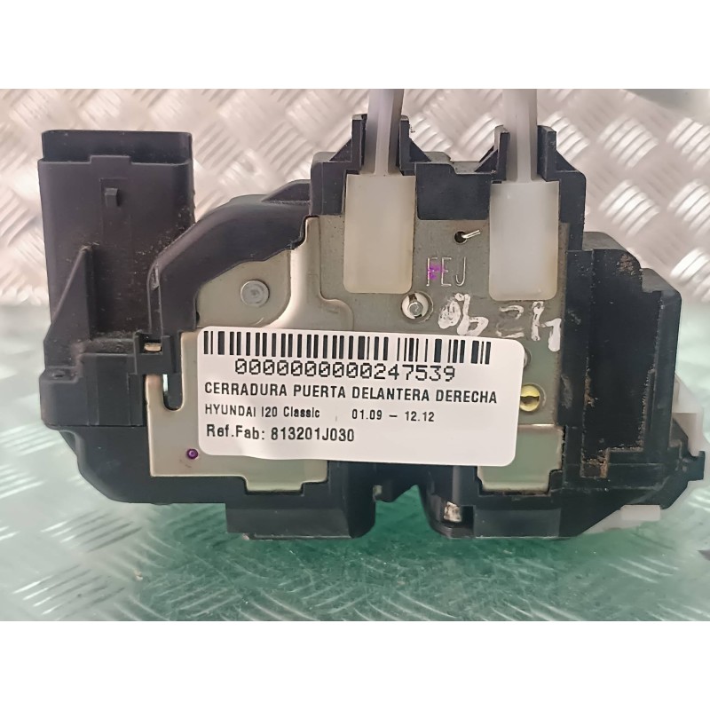 Recambio de cerradura puerta delantera derecha para hyundai i20 classic referencia OEM IAM 813201J030 CONECTOR 4 PINES ELECTRICA