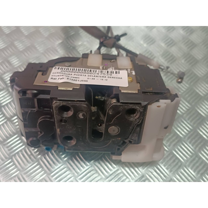Recambio de cerradura puerta delantera derecha para hyundai i20 classic referencia OEM IAM 813201J030 CONECTOR 4 PINES ELECTRICA