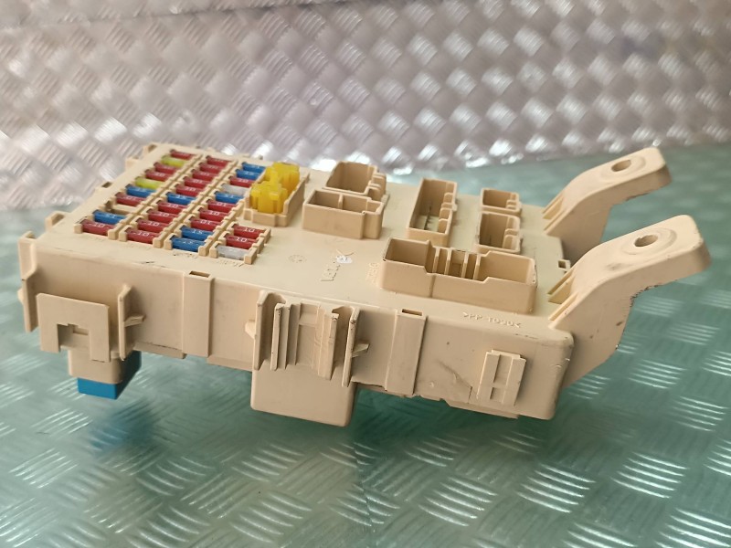 Recambio de caja reles / fusibles para hyundai i20 classic referencia OEM IAM 919501J030  YURA