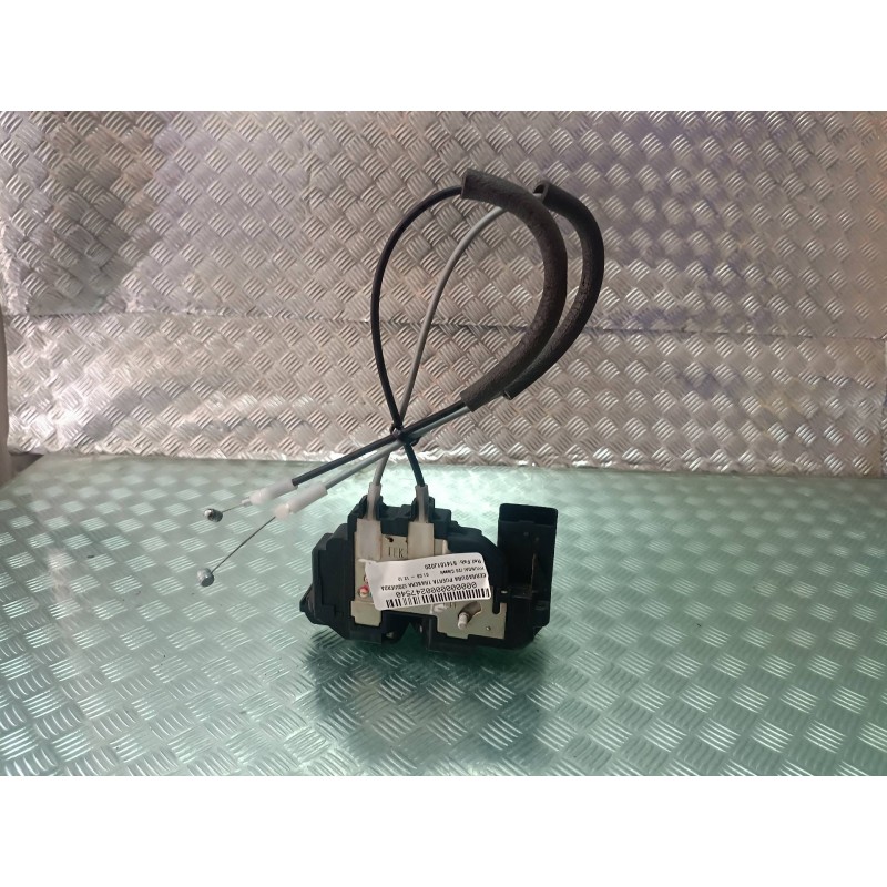 Recambio de cerradura puerta trasera izquierda para hyundai i20 classic referencia OEM IAM 814101J020 CONECTOR 2 PINES ELECTRICA