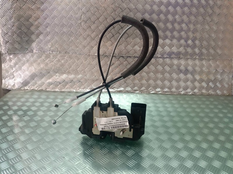 Recambio de cerradura puerta trasera izquierda para hyundai i20 classic referencia OEM IAM 814101J020 CONECTOR 2 PINES ELECTRICA