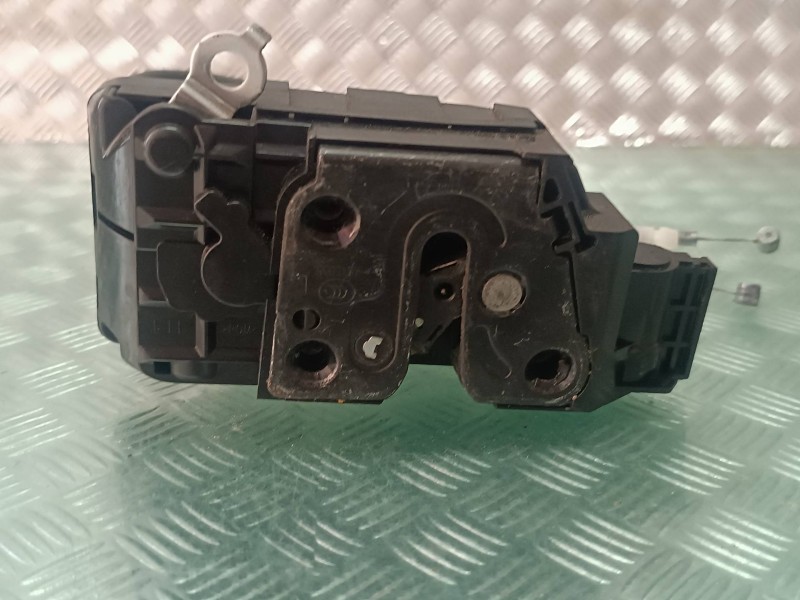 Recambio de cerradura puerta trasera izquierda para hyundai i20 classic referencia OEM IAM 814101J020 CONECTOR 2 PINES ELECTRICA