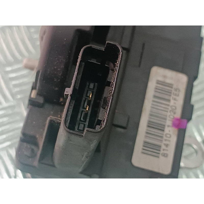 Recambio de cerradura puerta trasera izquierda para hyundai i20 classic referencia OEM IAM 814101J020 CONECTOR 2 PINES ELECTRICA