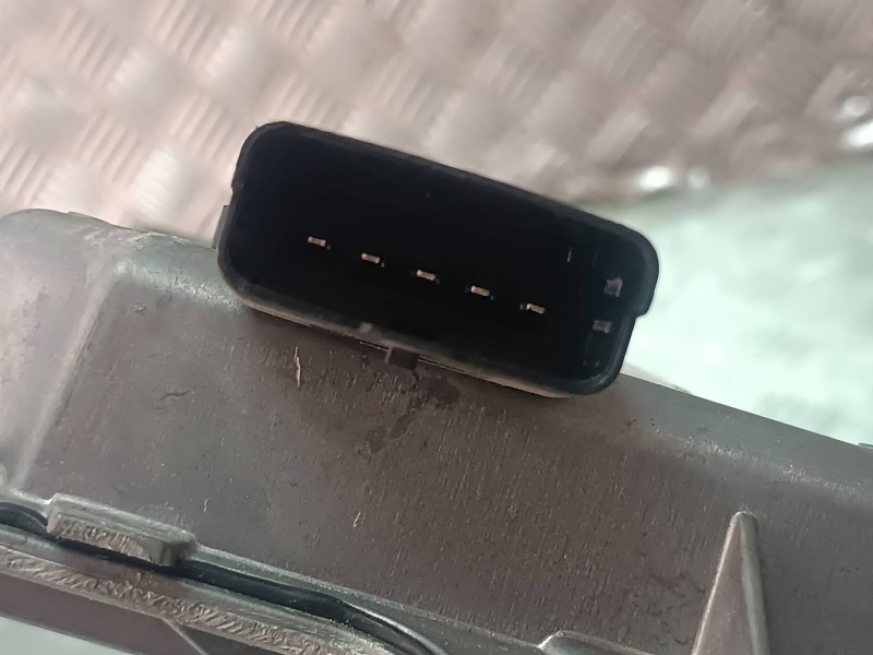 Recambio de motor limpia delantero para citroen c4 picasso sx referencia OEM IAM 9687622080  VALEO