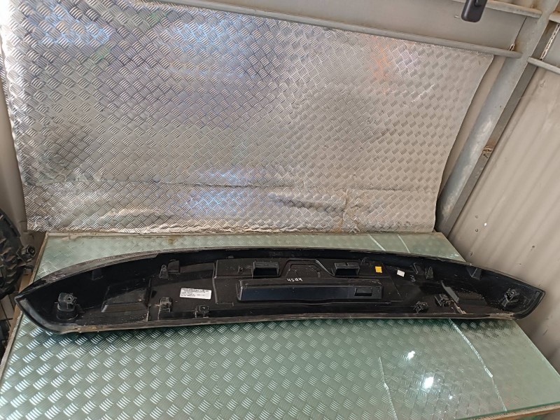 Recambio de aleron trasero para citroen c4 picasso sx referencia OEM IAM 9659376177  