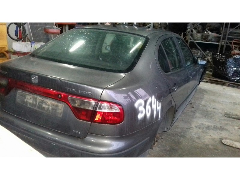 seat toledo (1m2) del año 2004