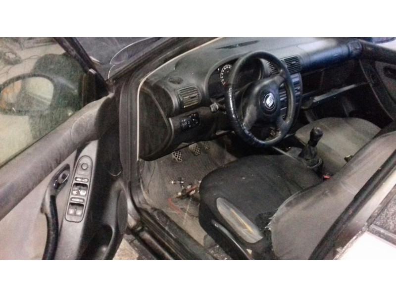 seat toledo (1m2) del año 2004