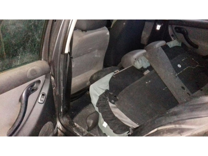 seat toledo (1m2) del año 2004