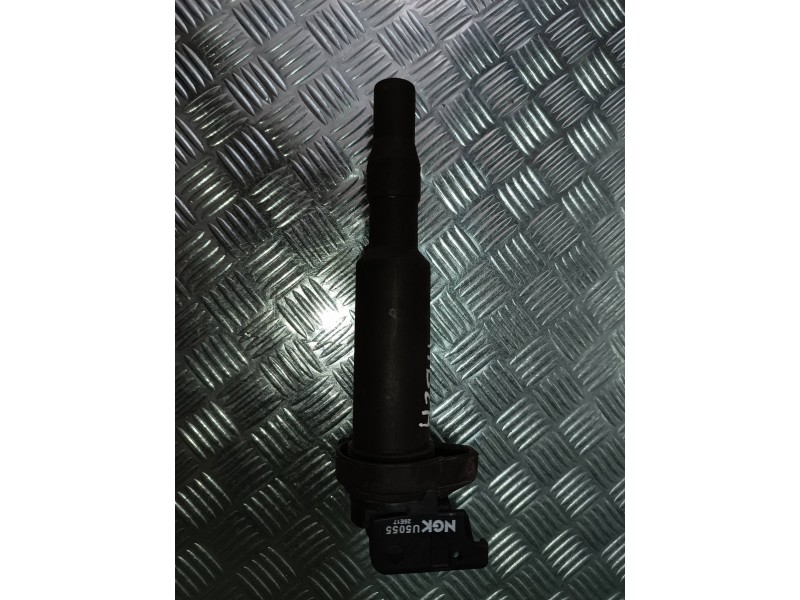 Recambio de bobina encendido para citroen c4 picasso sx referencia OEM IAM NGKU5055 CONECTOR 3 PINES BOSCH