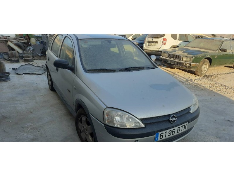 opel corsa c del año 2002