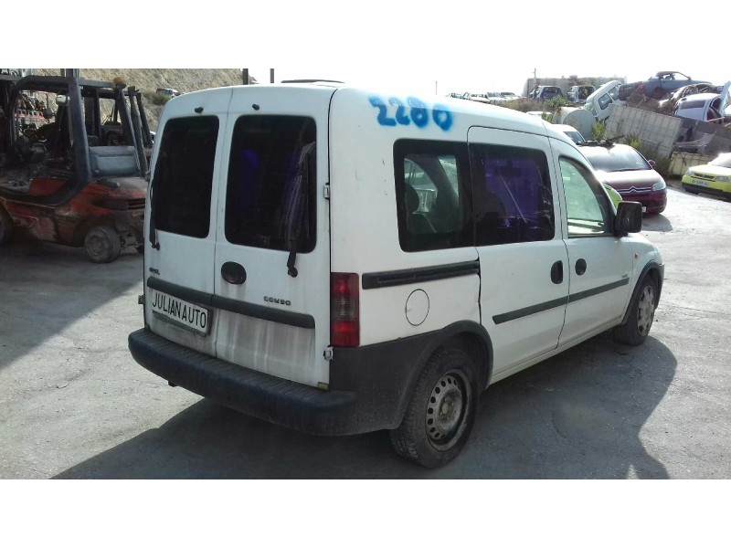 opel combo (corsa c) del año 2002