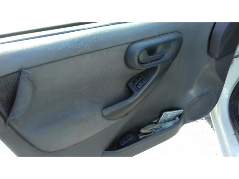 opel combo (corsa c) del año 2002