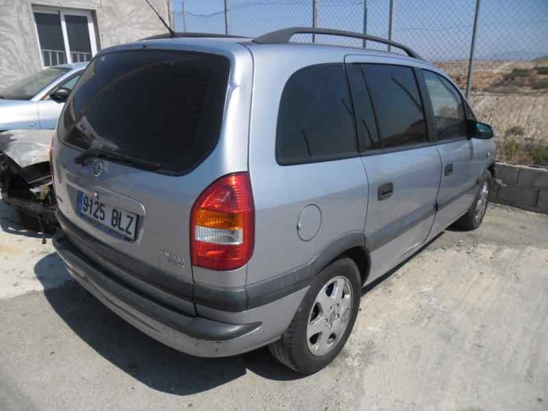 opel zafira a del año 2001