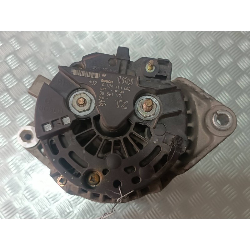 Recambio de alternador para opel corsa c comfort referencia OEM IAM 90561971 0124415002 100A
