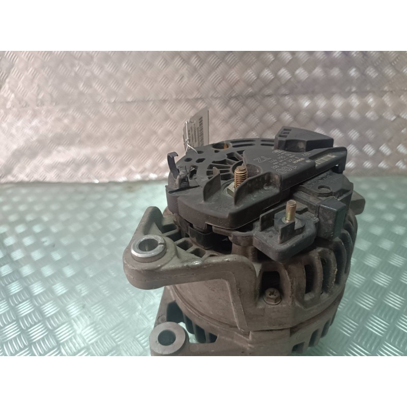 Recambio de alternador para opel corsa c comfort referencia OEM IAM 90561971 0124415002 100A