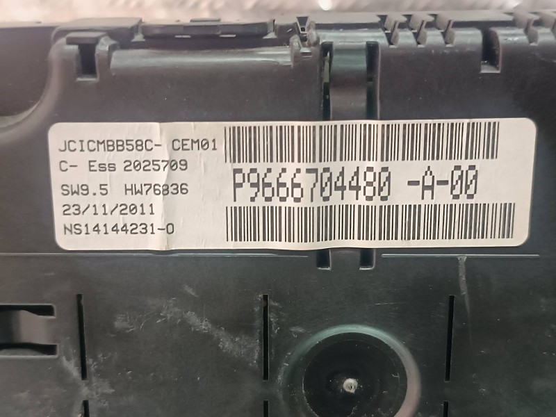 Recambio de cuadro instrumentos para citroen c4 picasso sx referencia OEM IAM 9666704480 281129745 JOHSON CONTROLS